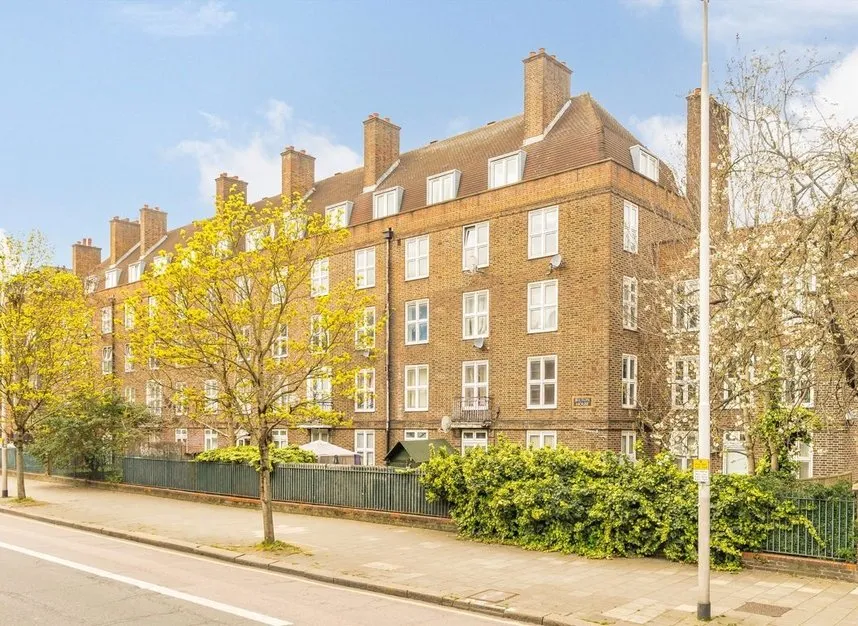 Wandsworth Road, South Lambeth, SW8, photo 6