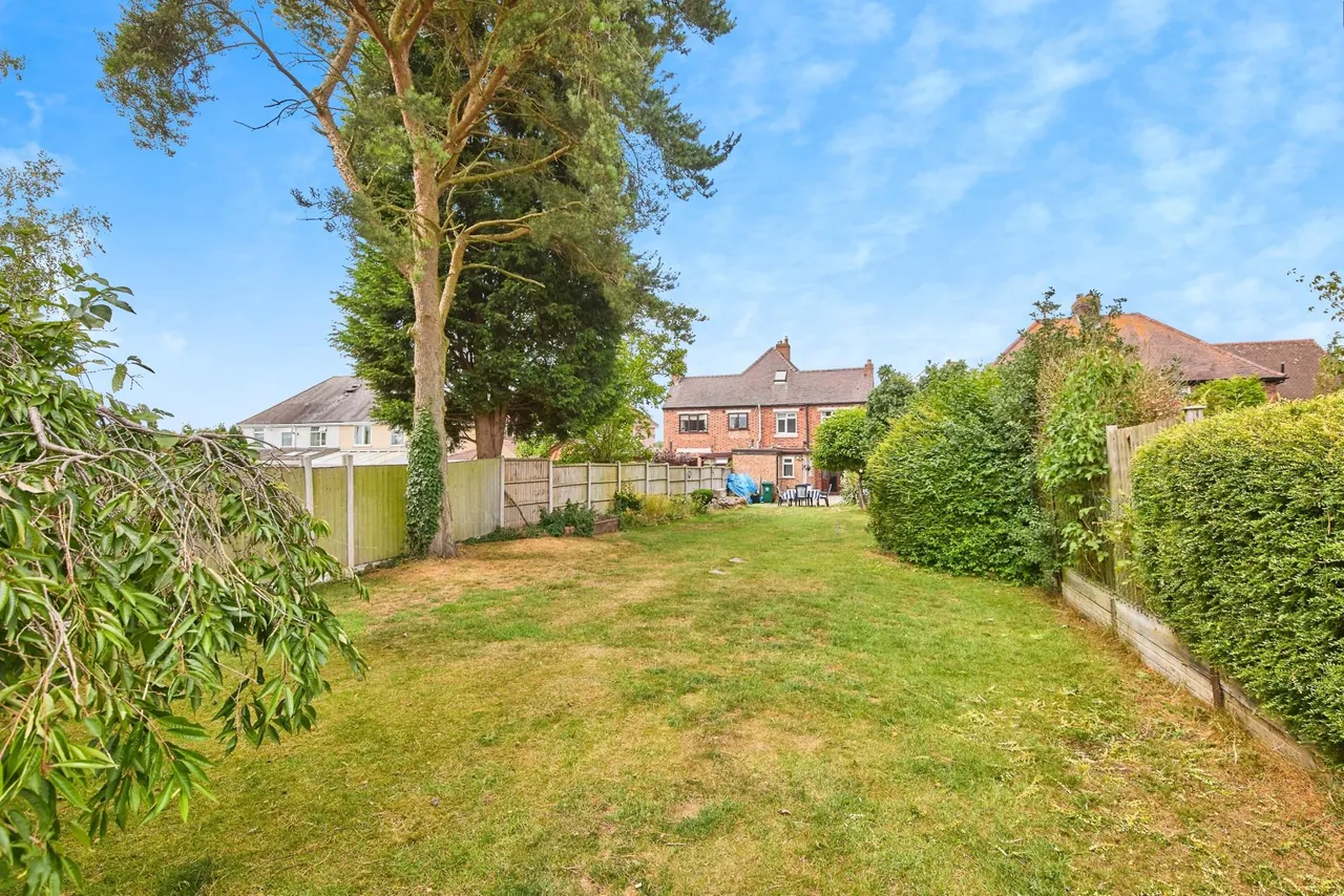 Acresford Road, Overseal, DE12, photo 19