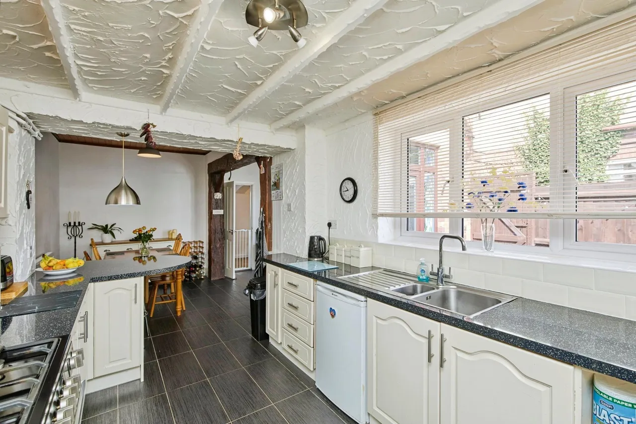 Acresford Road, Overseal, DE12, photo 5