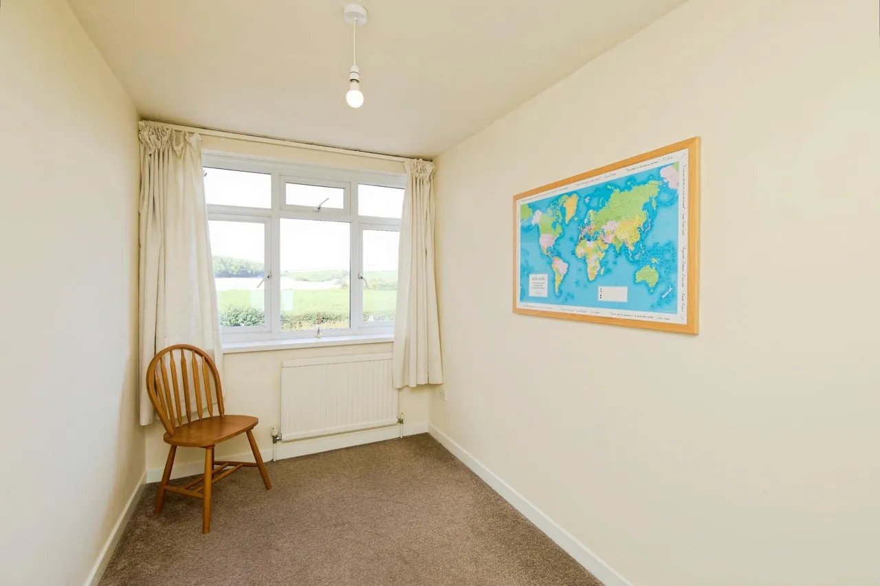 Acresford Road, Overseal, DE12, photo 14