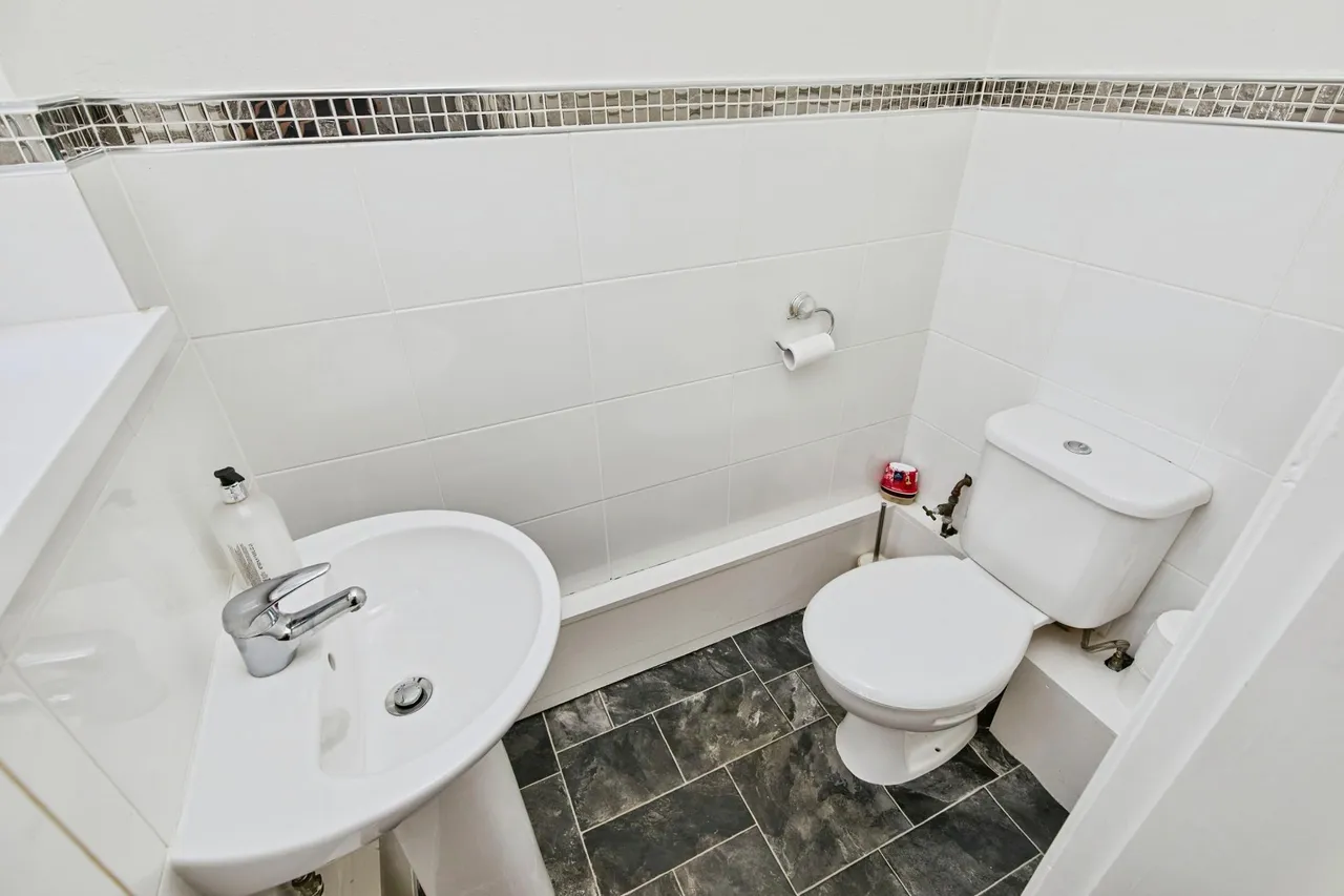 Acresford Road, Overseal, DE12, photo 10