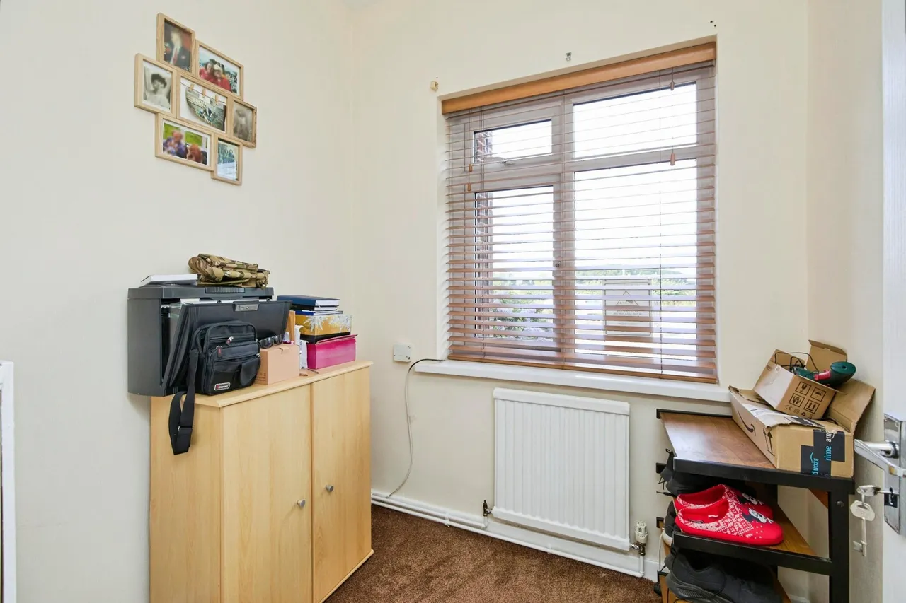 Acresford Road, Overseal, DE12, photo 8