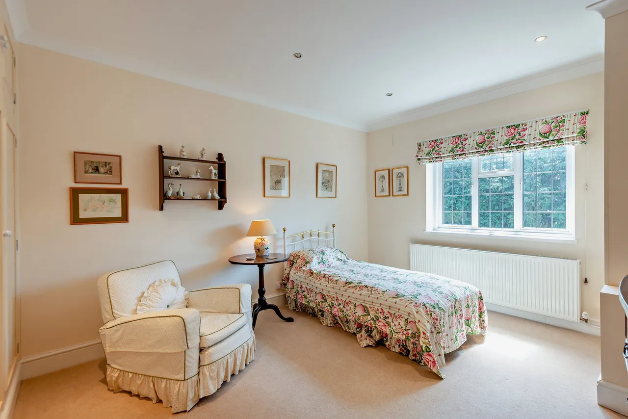 Broomfield Park, Ascot, SL5, photo 11