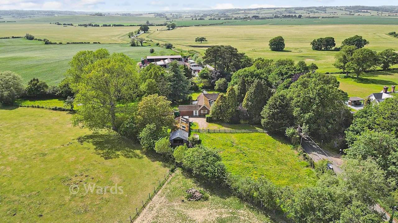 Tenterden Road, Appledore, TN26, photo 3