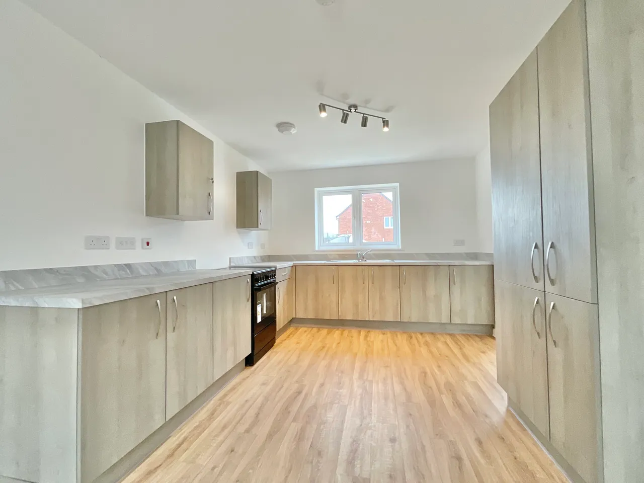 Montgomery Place, Ayrshire Vale, TF9, photo 7