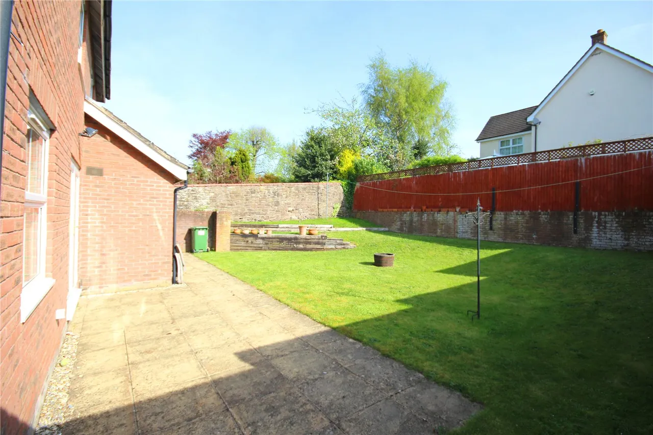 School Gardens, Brecon, Powys, LD3 7PG, photo 14
