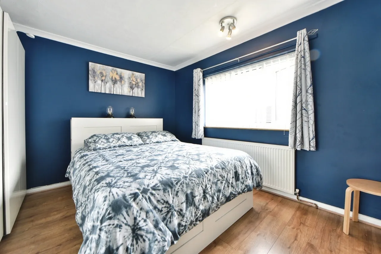 Wakefield Crescent, Romiley, SK6, photo 13
