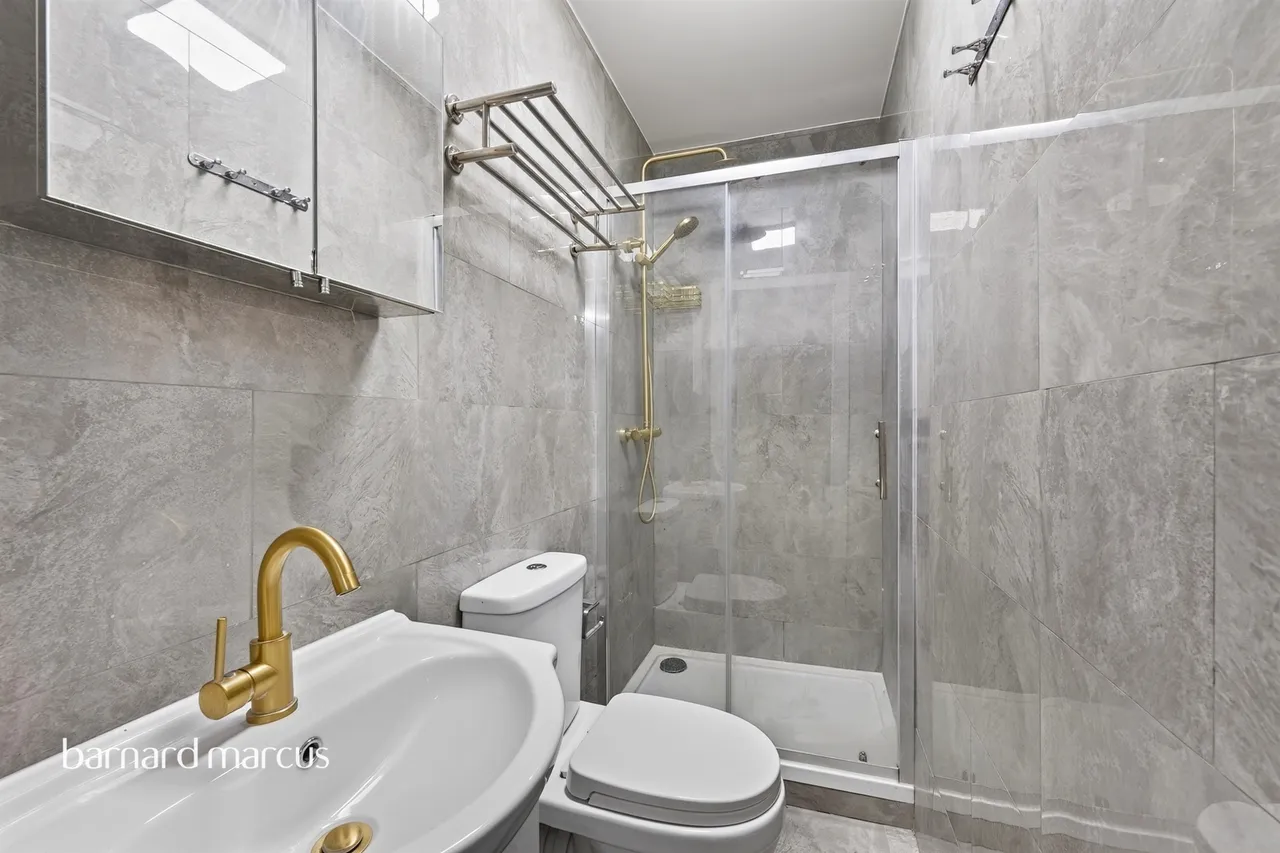 Kneller Road, New Malden, photo 11
