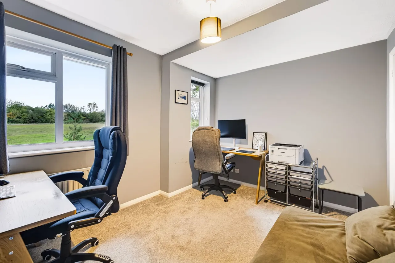 Finches Gardens, Lindfield, RH16, photo 18