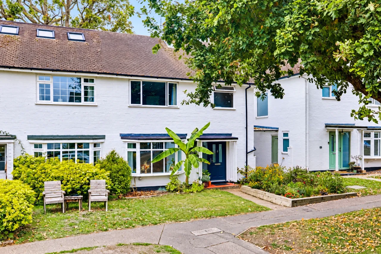 3 bed house for sale, Finches Gardens, Lindfield, RH16