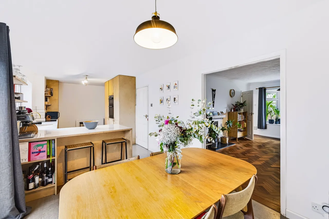 Finches Gardens, Lindfield, RH16, photo 9
