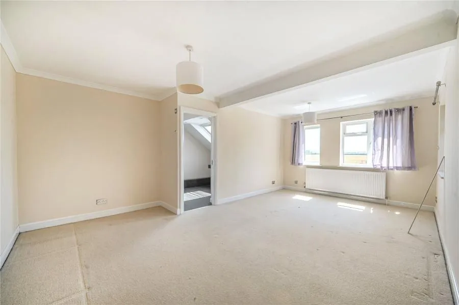 Meadow Park, Stoke Mandeville, HP22, photo 7
