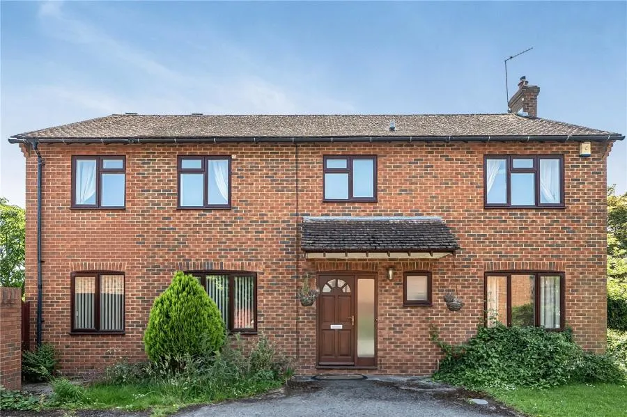 Meadow Park, Stoke Mandeville, HP22, photo 19