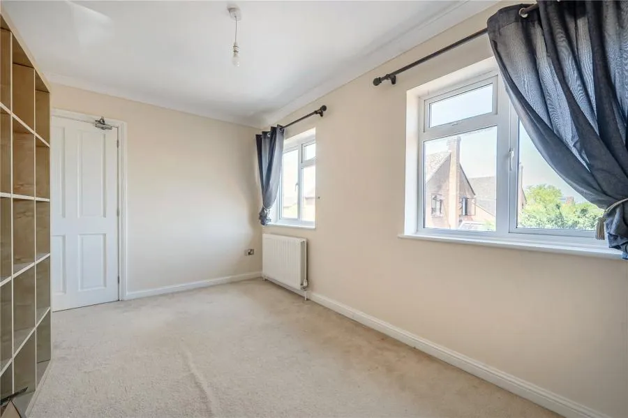 Meadow Park, Stoke Mandeville, HP22, photo 10