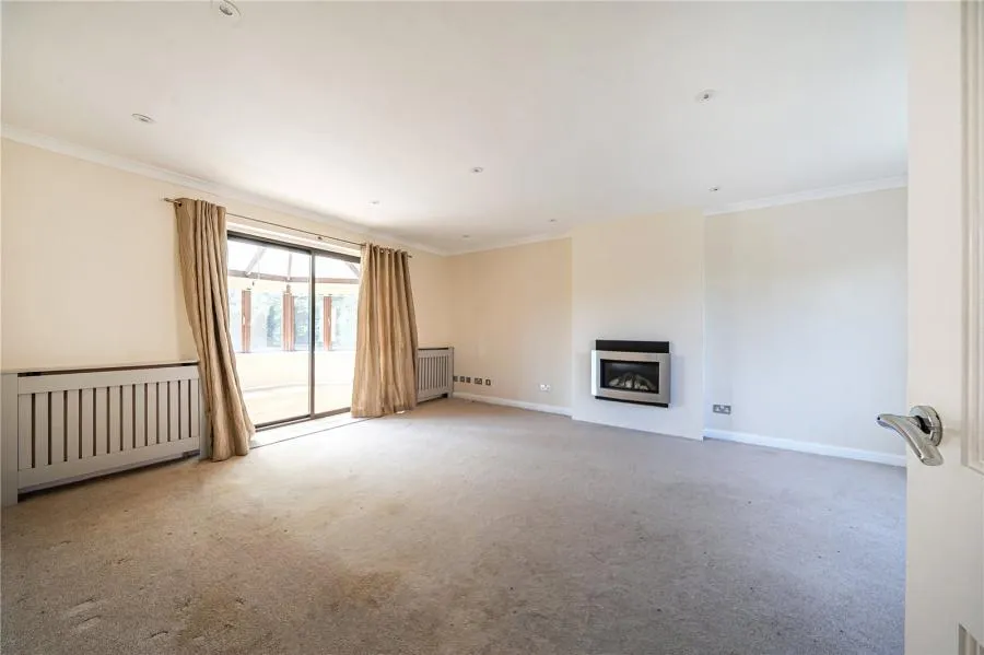 Meadow Park, Stoke Mandeville, HP22, photo 5