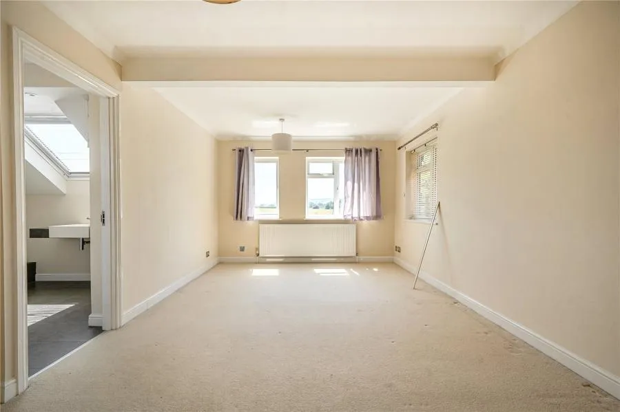 Meadow Park, Stoke Mandeville, HP22, photo 8