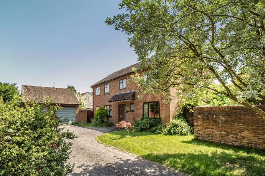 Meadow Park, Stoke Mandeville, HP22, photo 20