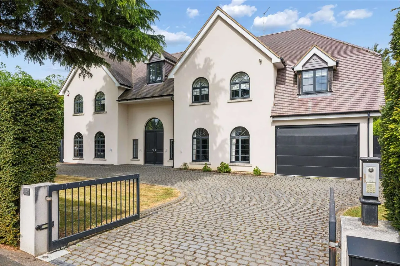 7 bed house for sale — Ladywood Close, Rickmansworth, Hertfordshire, WD3 4AY