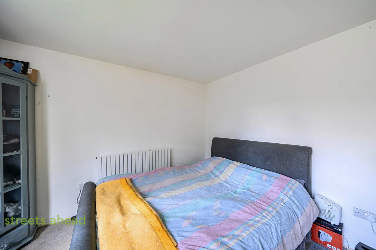 Menlo Gardens, London, SE19, photo 4