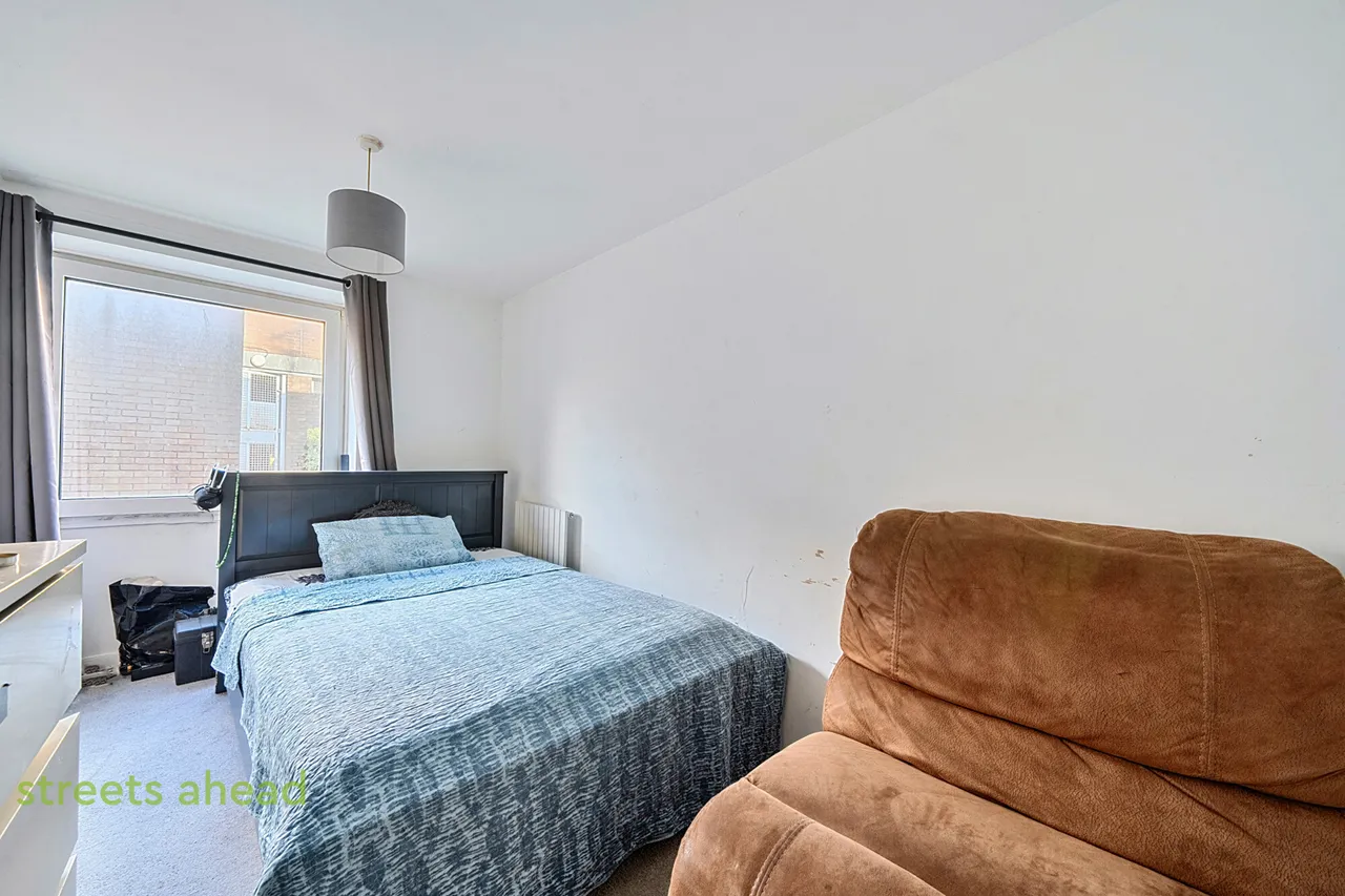 Menlo Gardens, London, SE19, photo 8