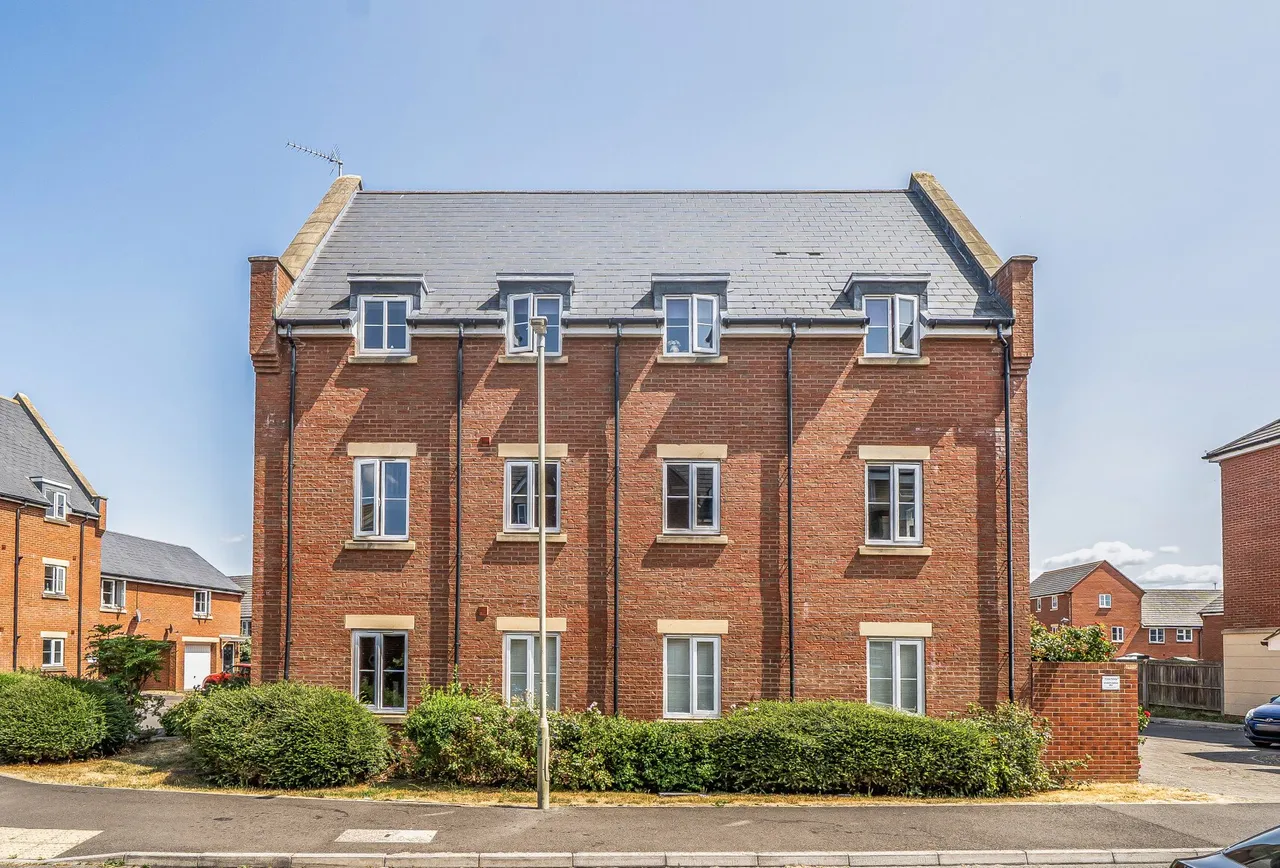 Lasborough Drive, Gloucestershire, Tuffley, GL4 0WF, photo 8