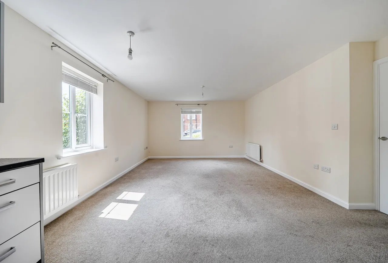 Lasborough Drive, Gloucestershire, Tuffley, GL4 0WF, photo 13