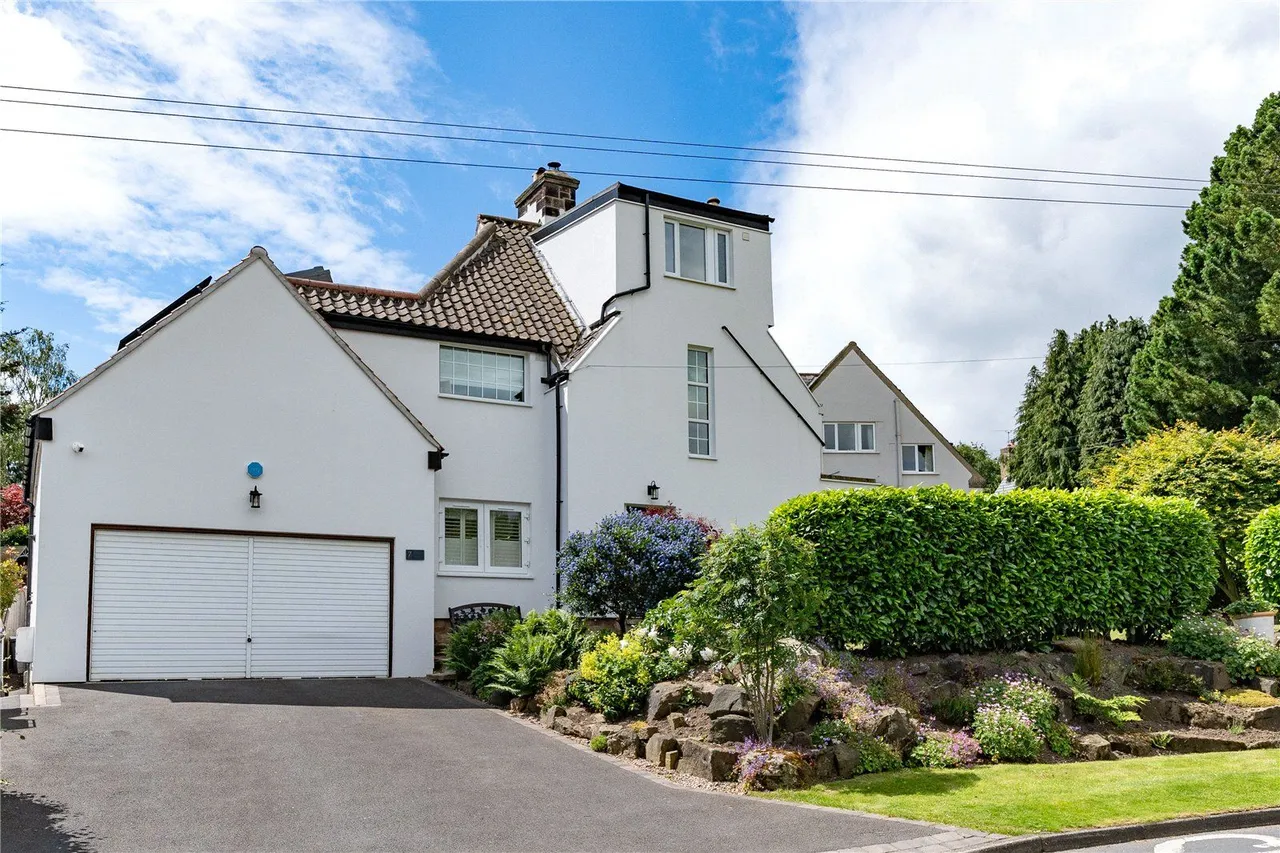 Southway, Guiseley, LS20, photo 14