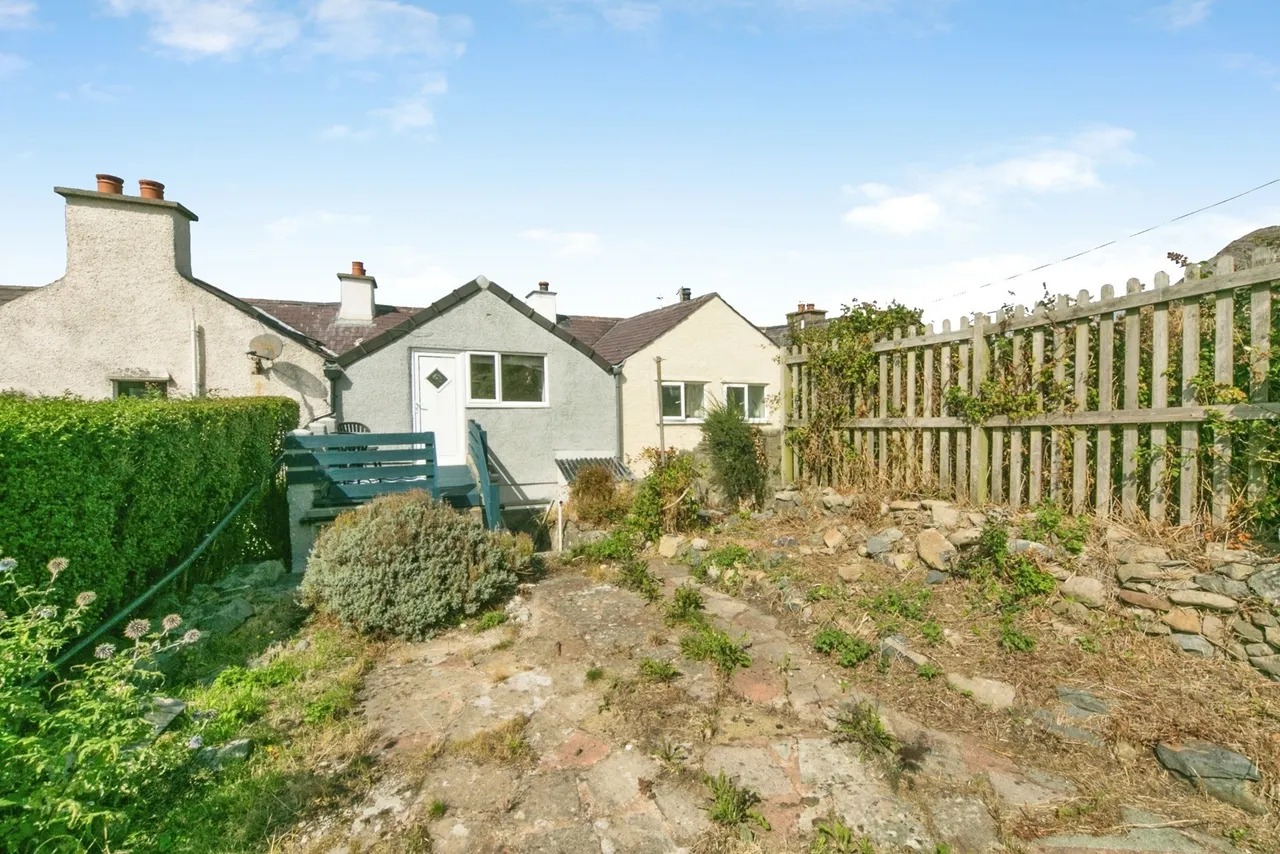 Mount Road, Llanfairfechan, LL33, photo 18