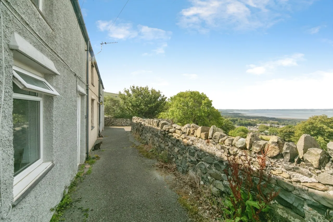 Mount Road, Llanfairfechan, LL33, photo 8