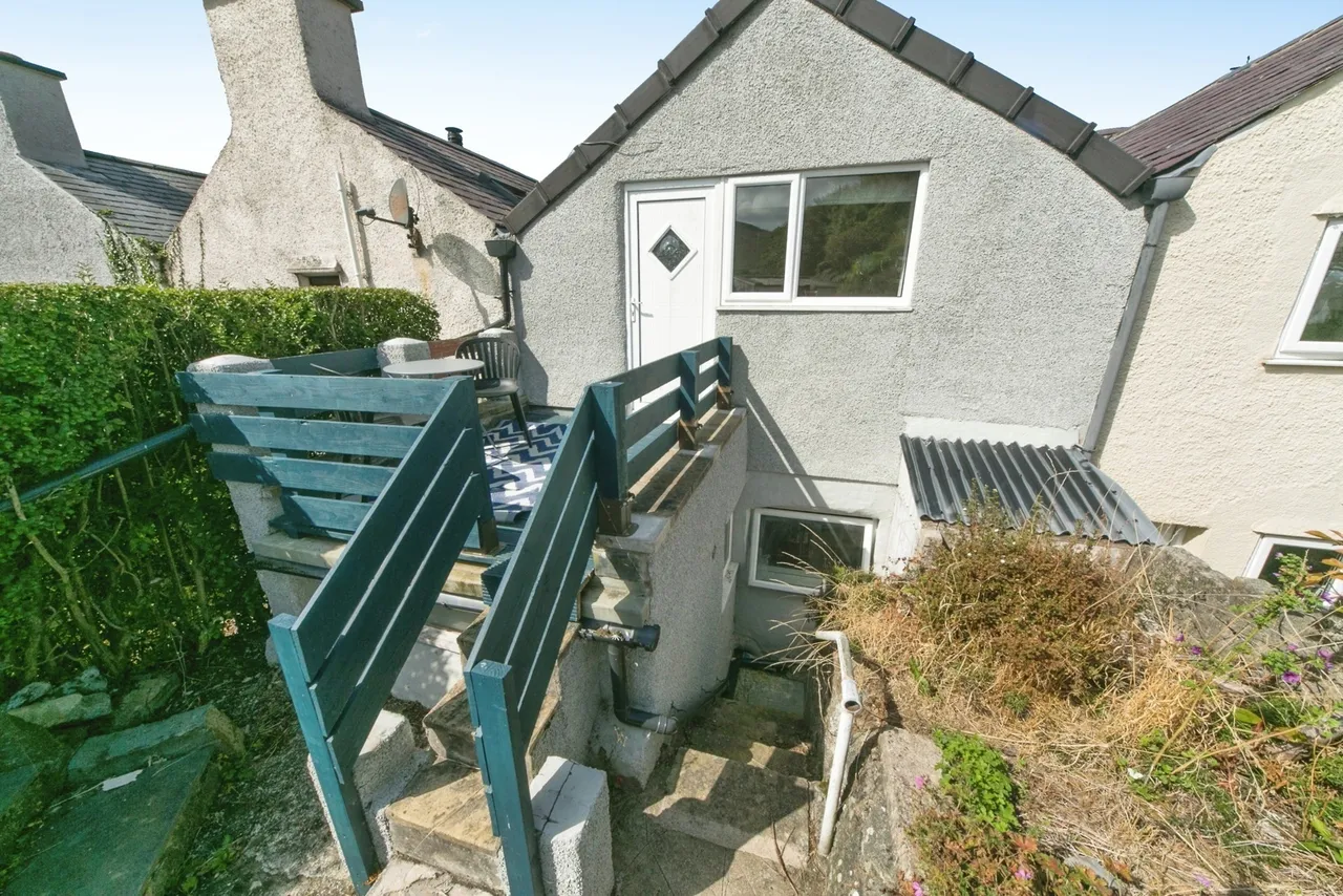 Mount Road, Llanfairfechan, LL33, photo 19