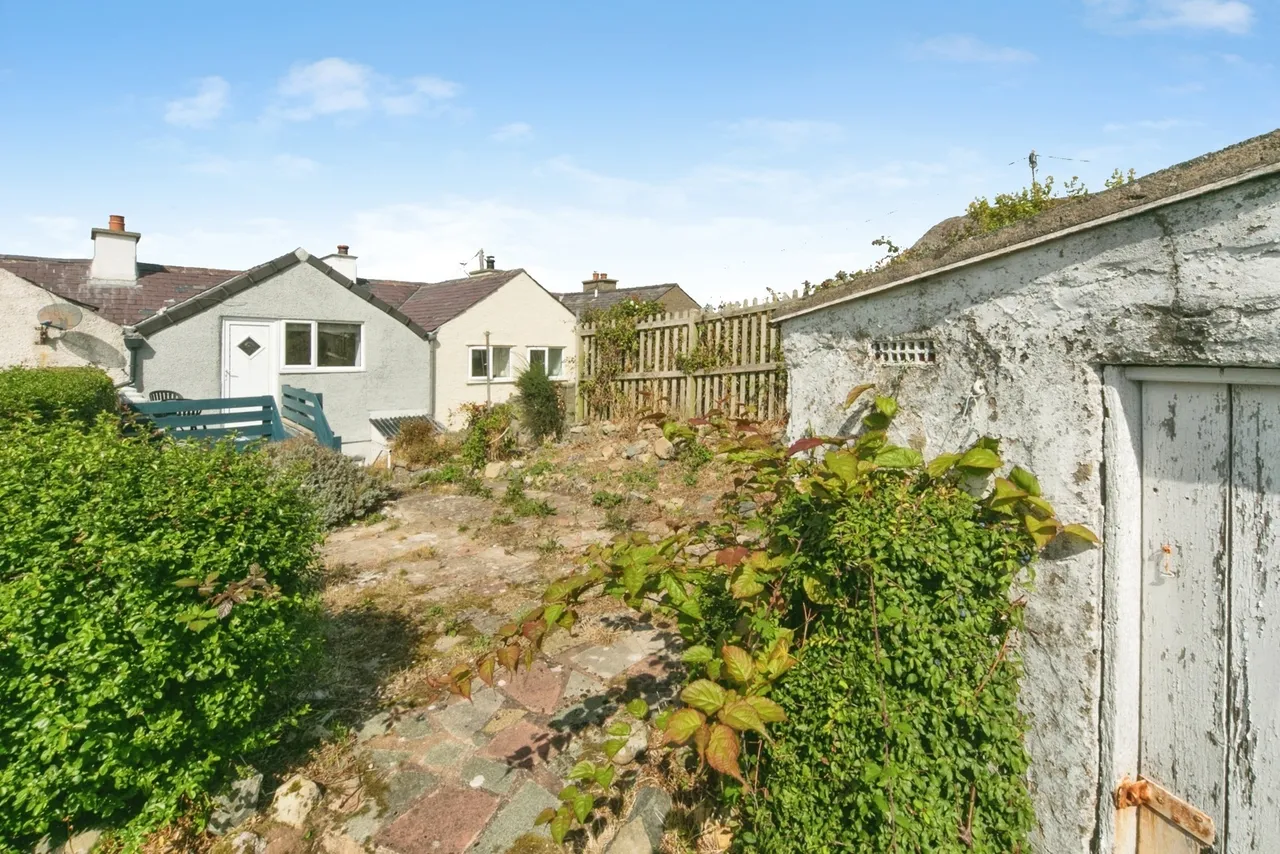 Mount Road, Llanfairfechan, LL33, photo 20