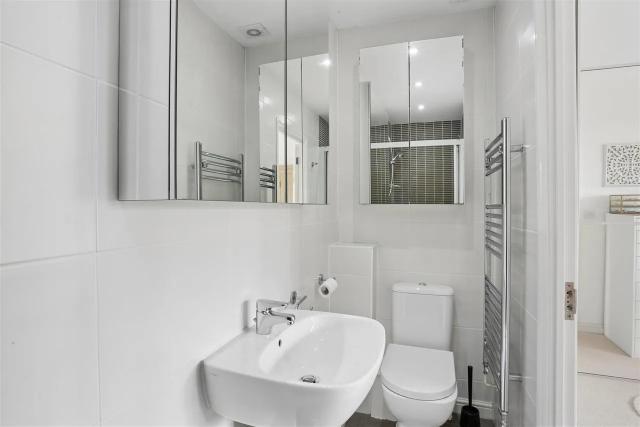 South Tadworth Farm Close, Tadworth, KT20, photo 24