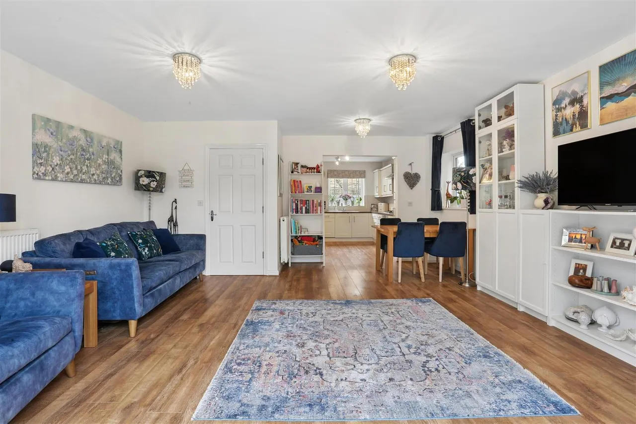 South Tadworth Farm Close, Tadworth, KT20, photo 10