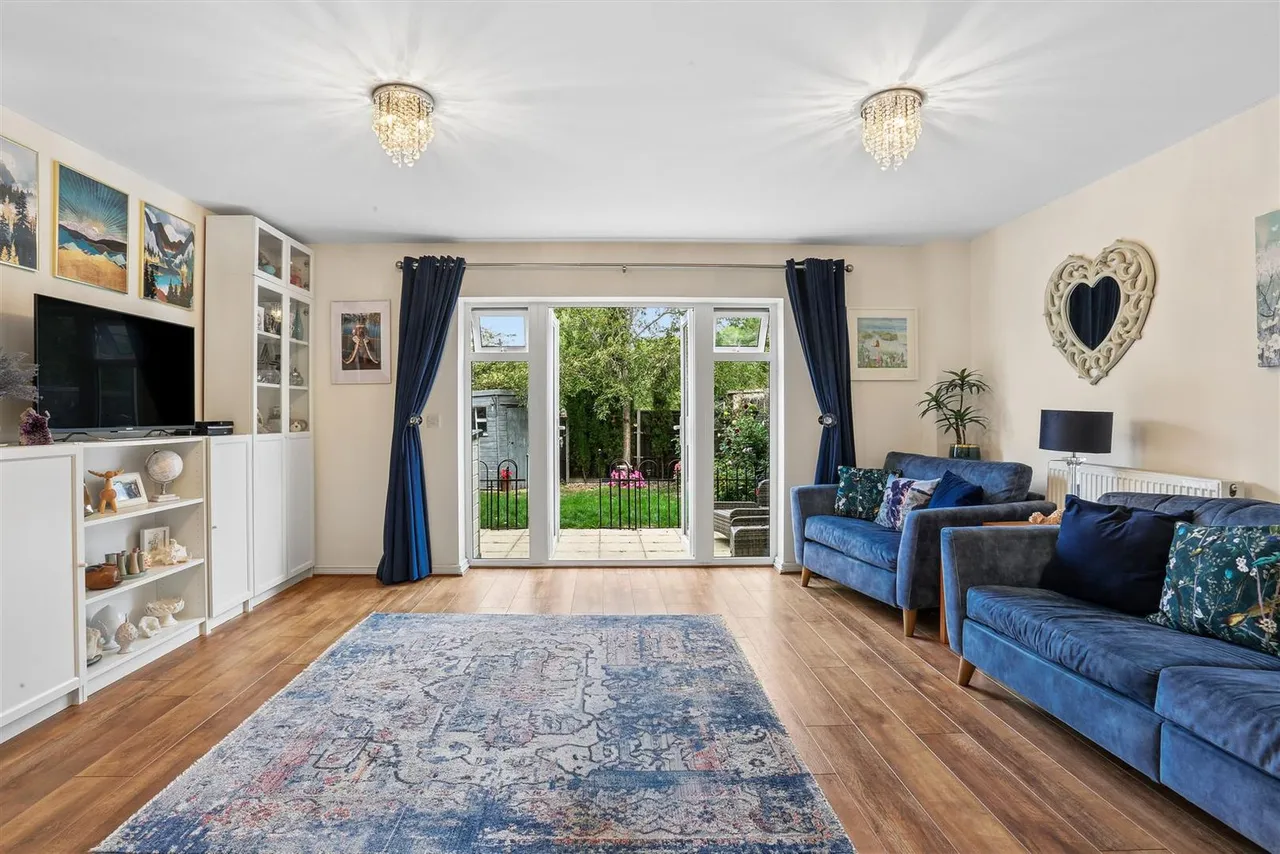 South Tadworth Farm Close, Tadworth, KT20, photo 3