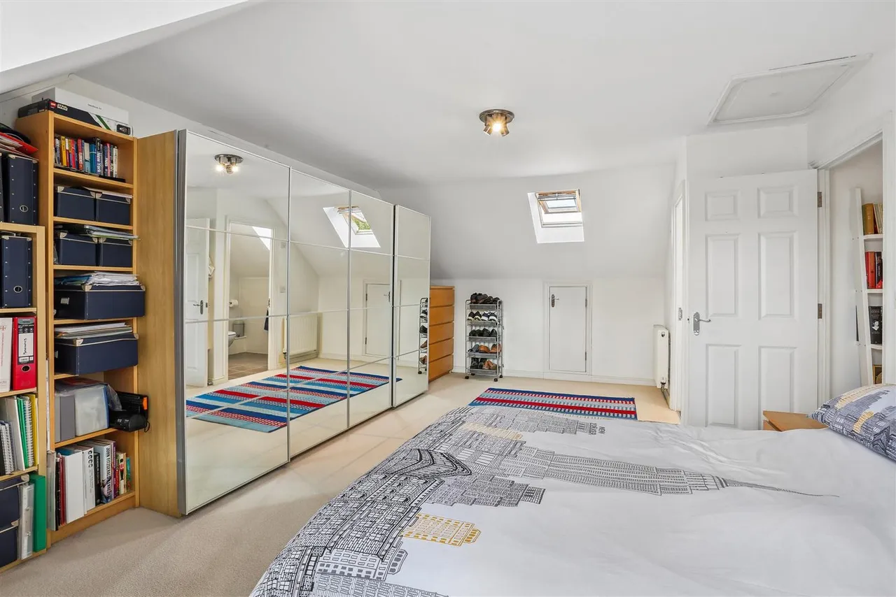 South Tadworth Farm Close, Tadworth, KT20, photo 26