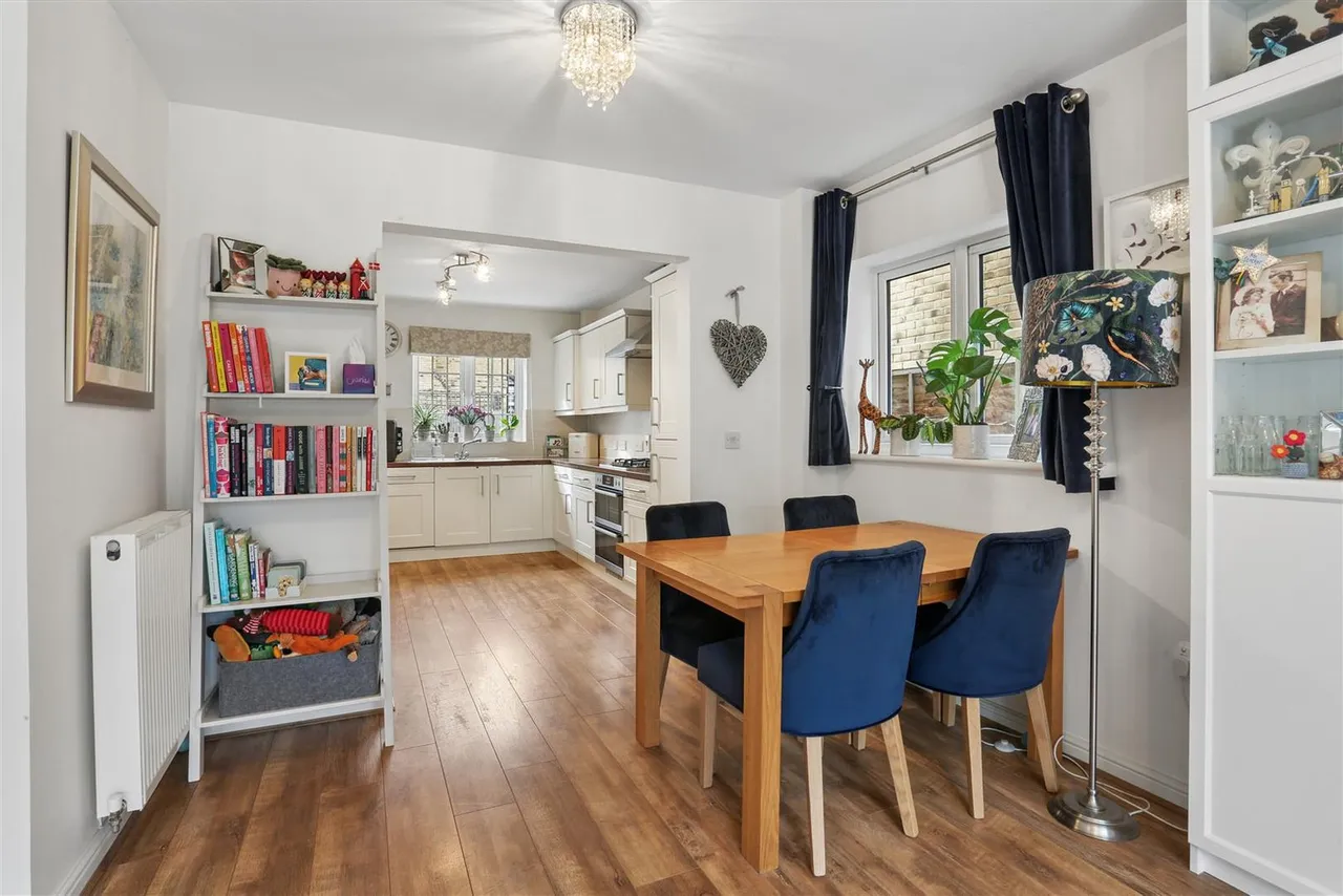 South Tadworth Farm Close, Tadworth, KT20, photo 9