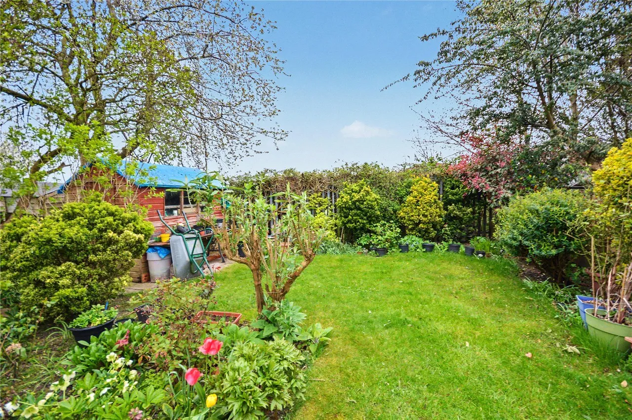 Ring Road, Middleton, LS10, photo 10