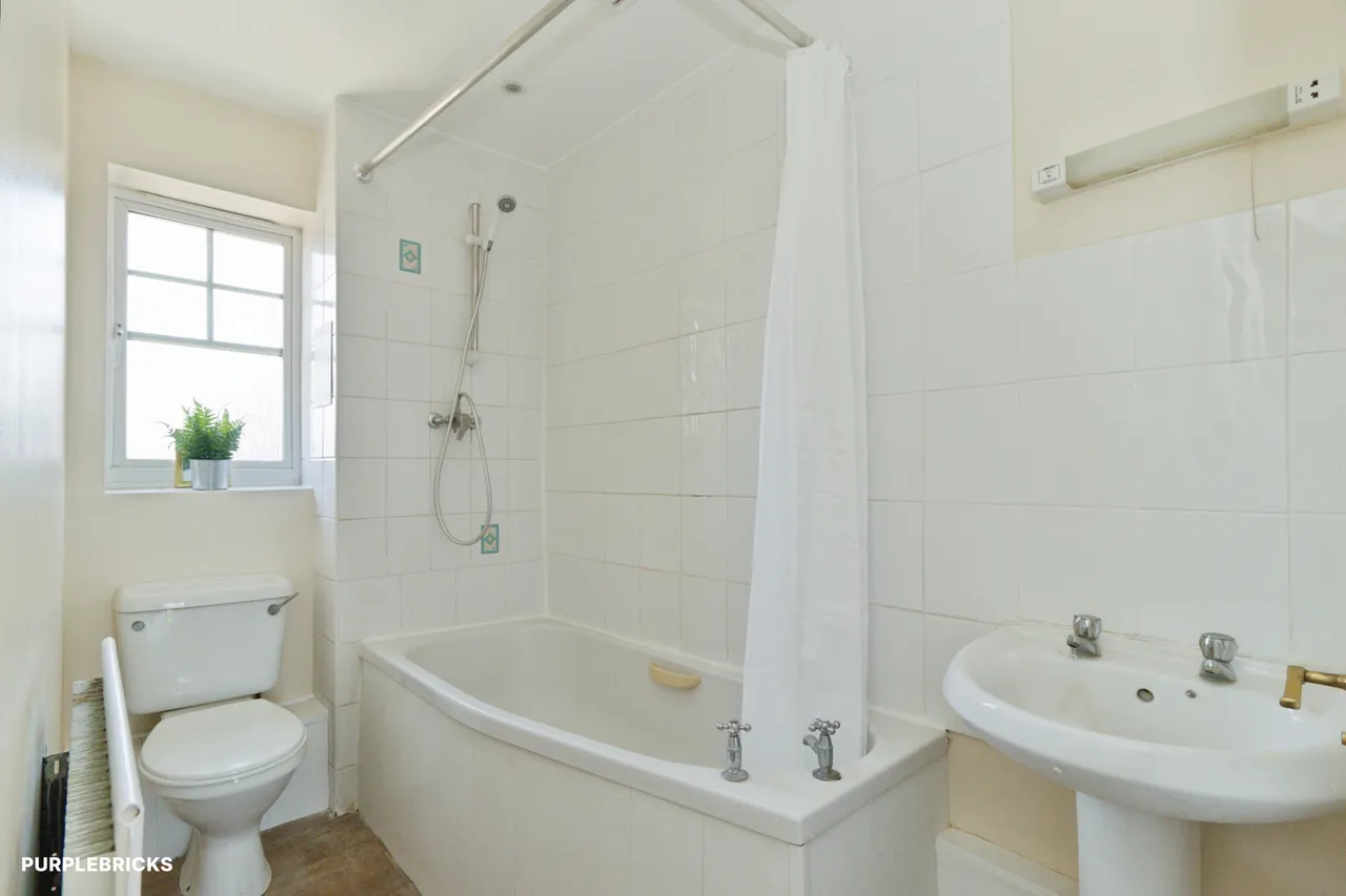 Greenhaven Drive, London, SE28, photo 13