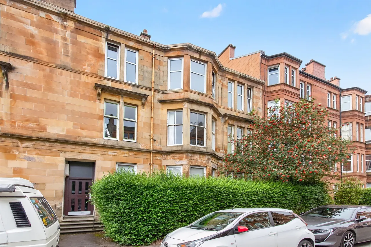 3 bed flat for sale — Walton Street, Glasgow