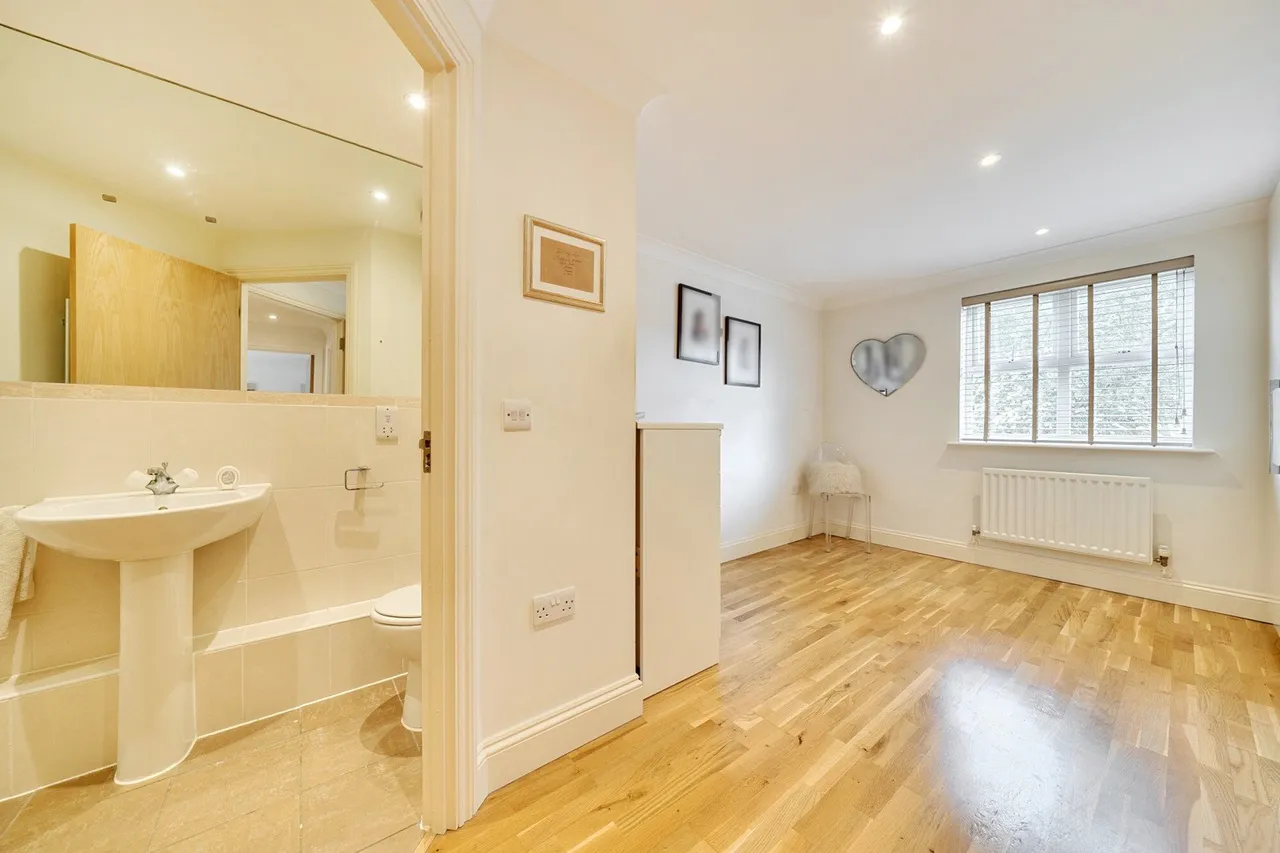 Carlton Road, DA14, photo 12