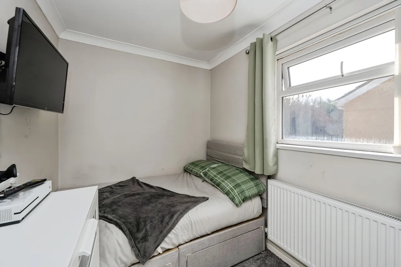 Capel Terrace, Llanelli, SA15, photo 17