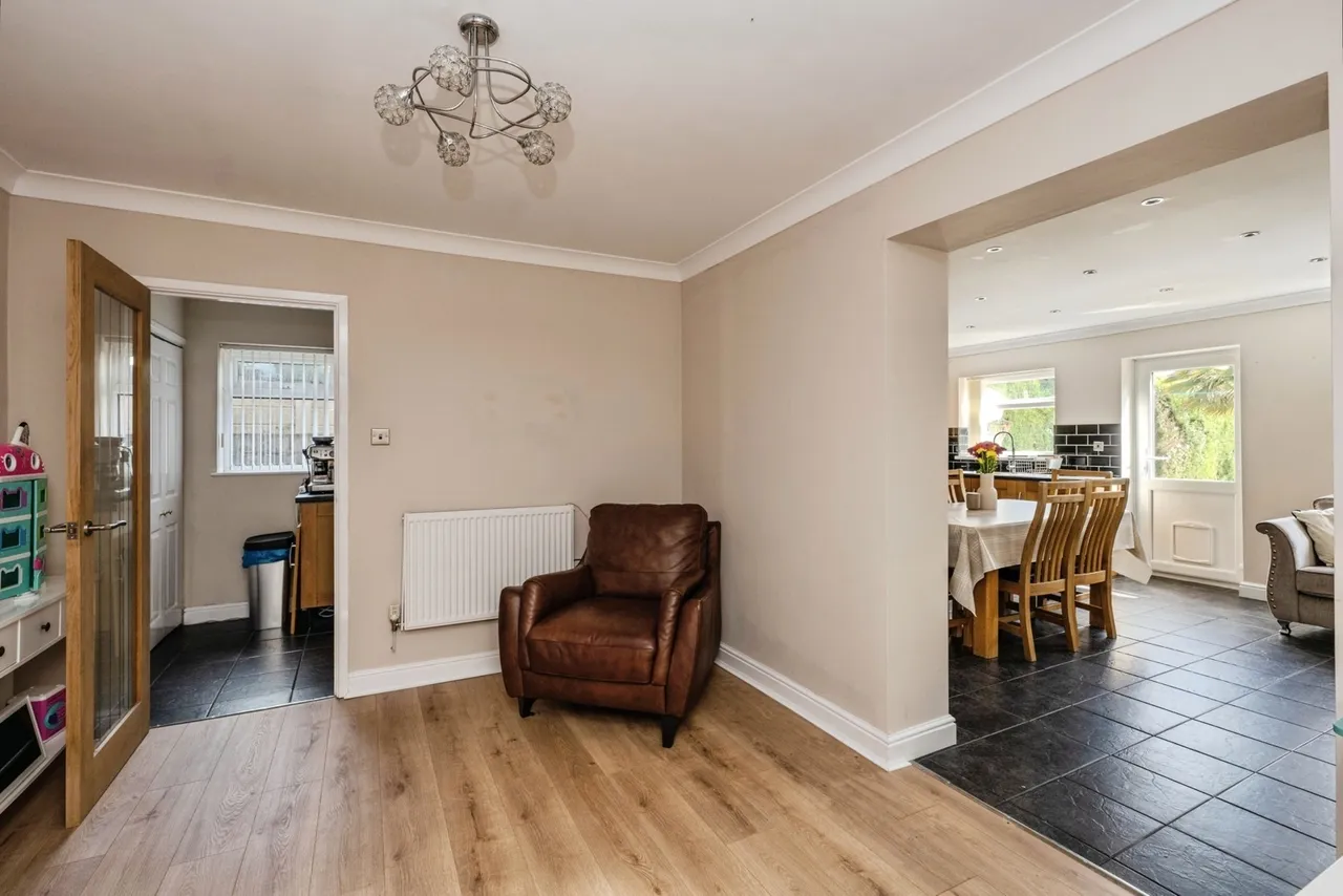 Capel Terrace, Llanelli, SA15, photo 6