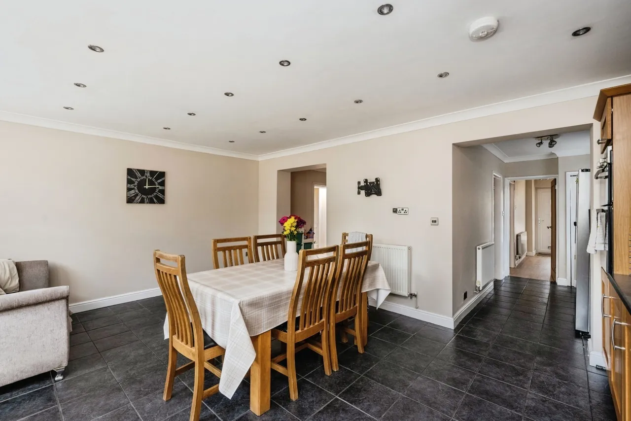 Capel Terrace, Llanelli, SA15, photo 7
