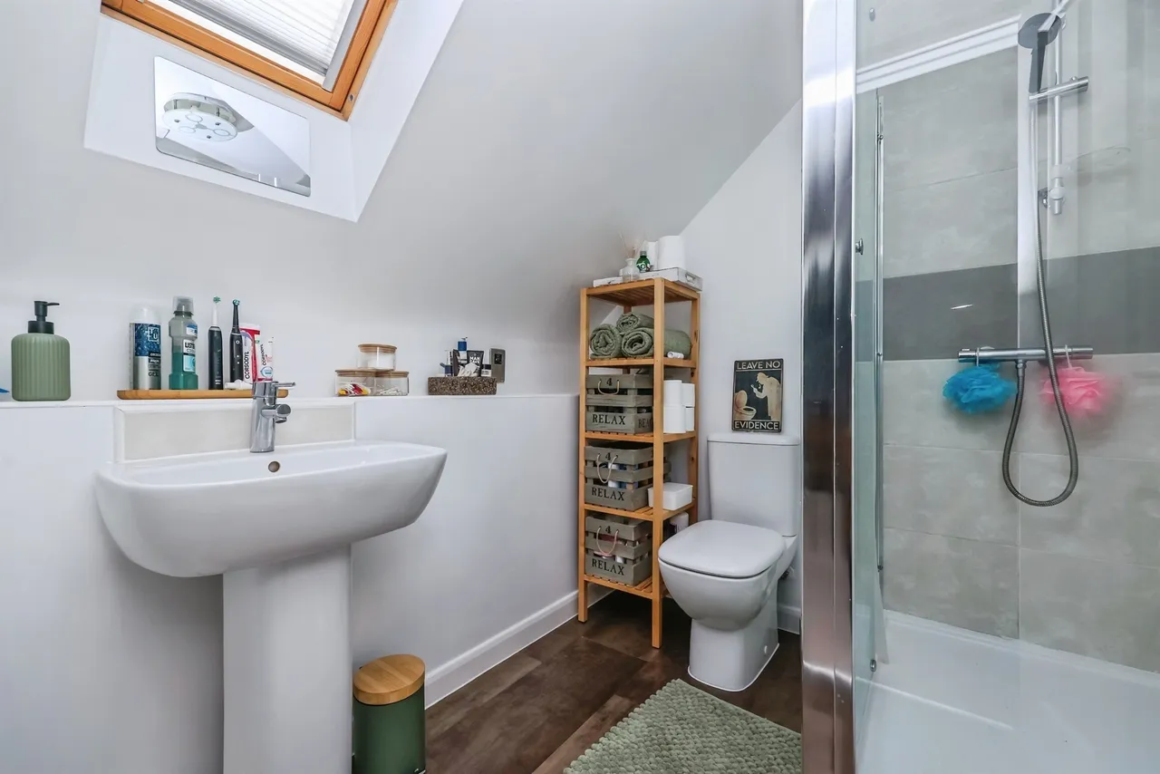 Senator Close, Hucknall, NG15, photo 13
