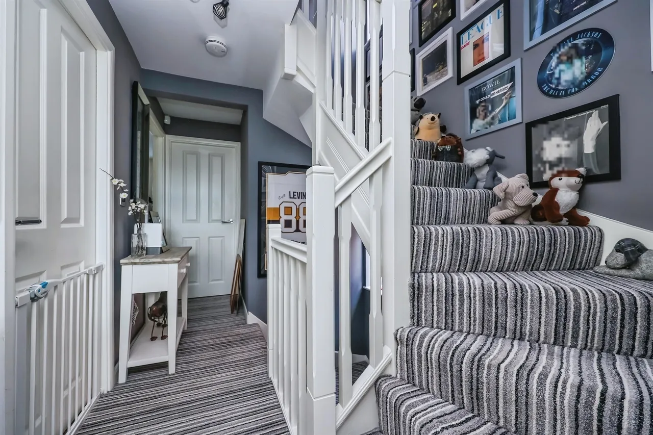 Senator Close, Hucknall, NG15, photo 10