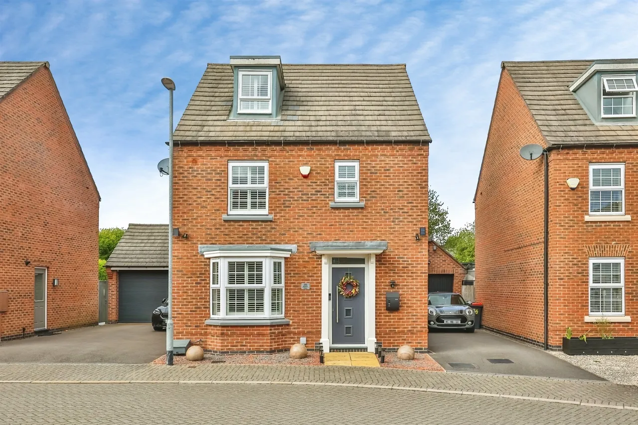 Senator Close, Hucknall, NG15, photo 21