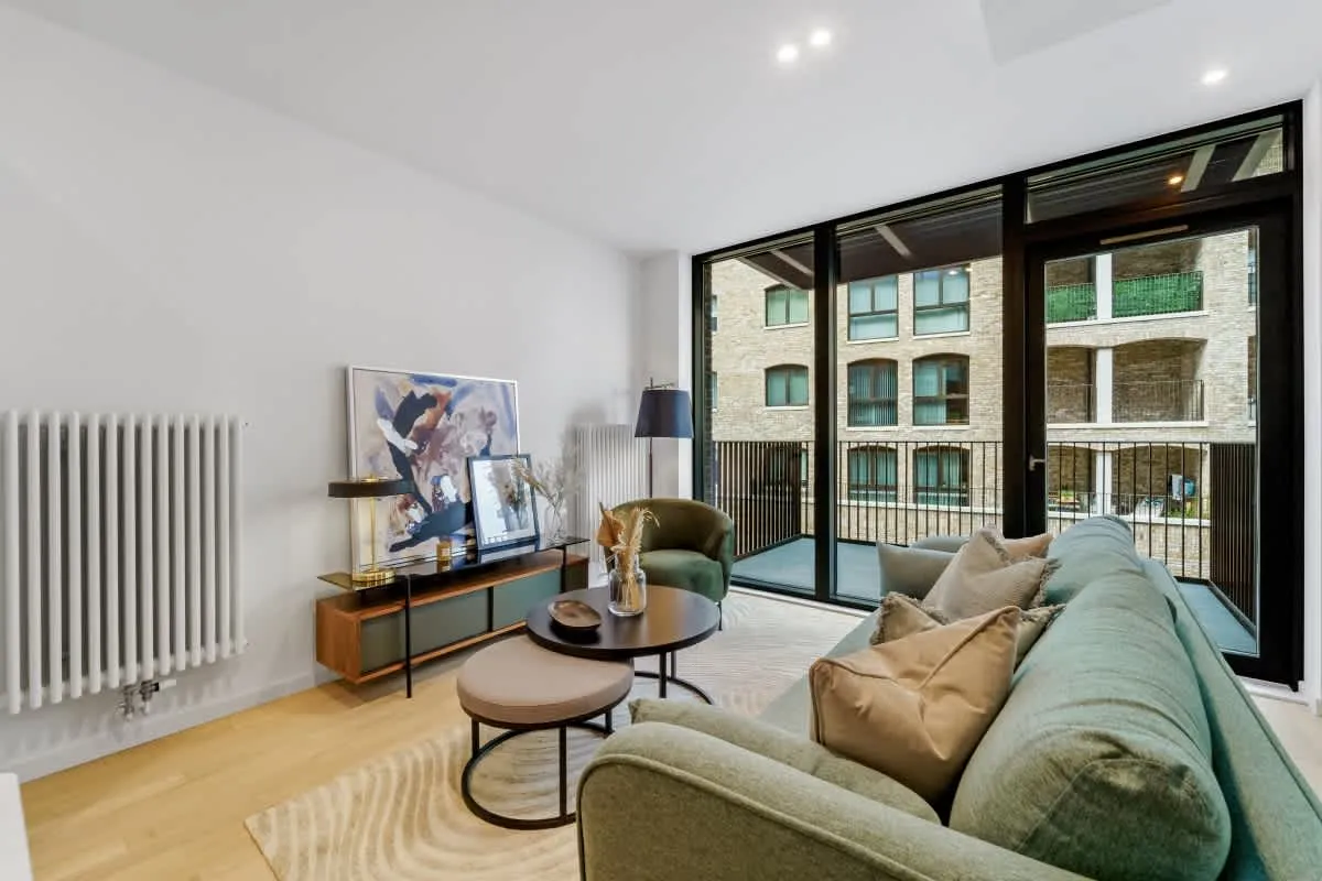 Bradshaw Yard Brentford, TW8, photo 3