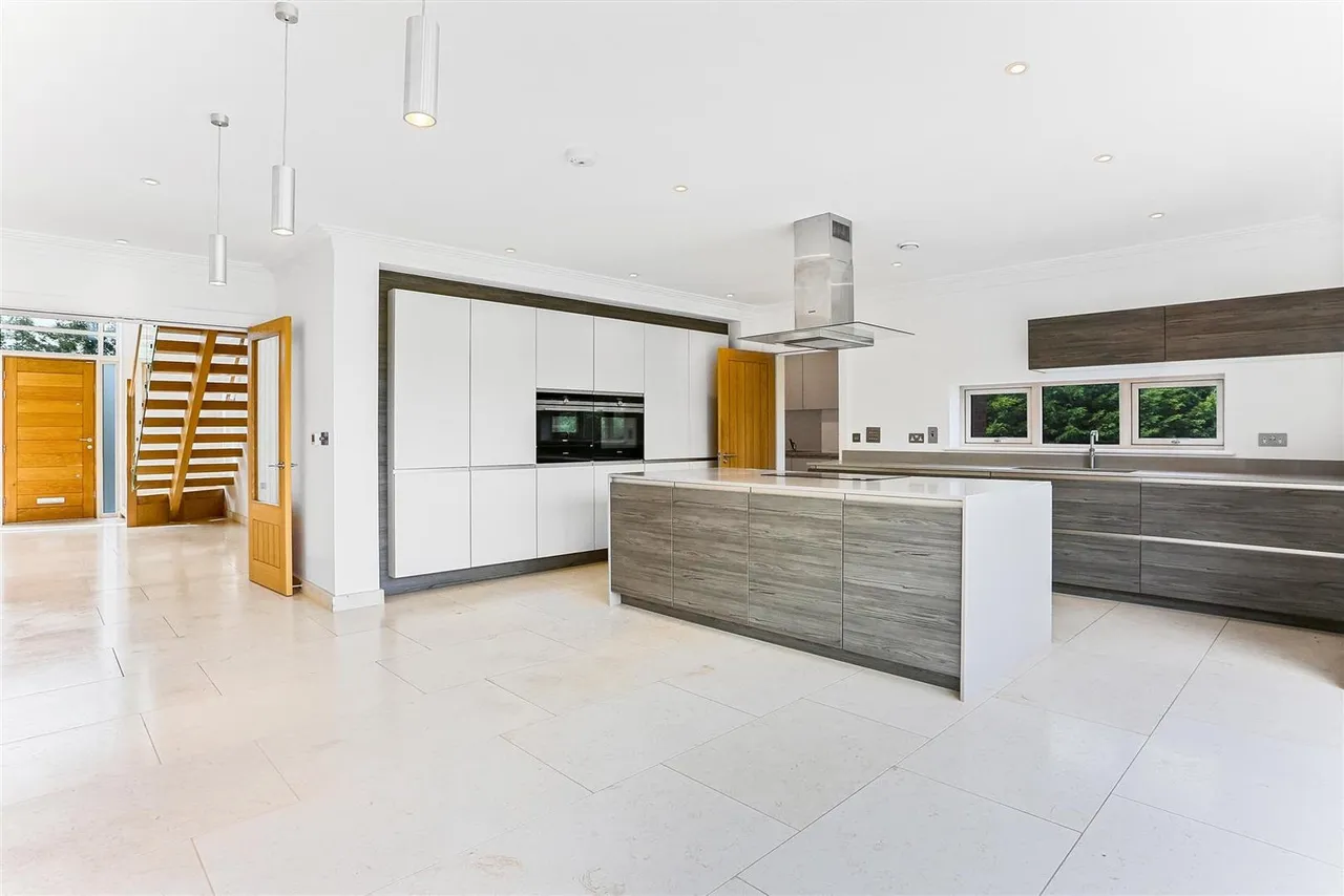 College View, Epsom, KT17 4DW, photo 10