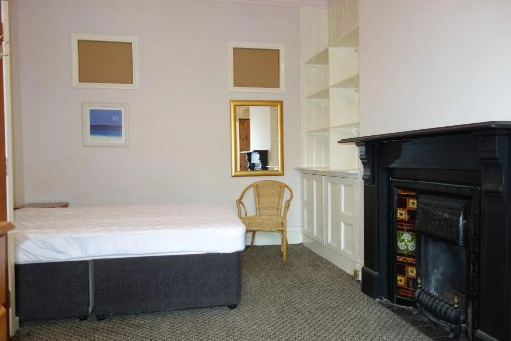Bingley Road, Saltaire, BD18, photo 4