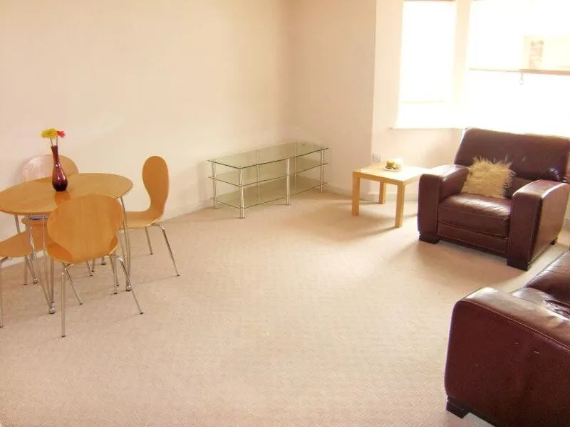 Caxton Place, Wrexham, Clwyd, LL11, photo 3